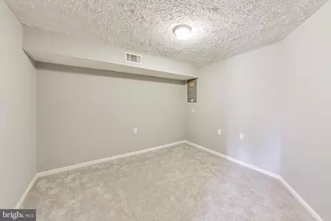 Bedroom - 6119 Baldridge Cir, Frederick, MD 21701 photo 5 of 5