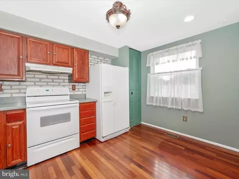 1722 Heather Ln, Frederick, MD 21702 photo 9