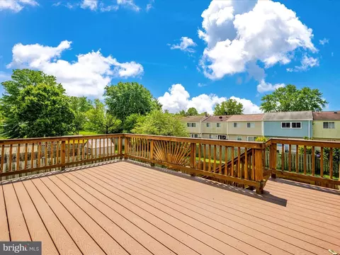 1722 Heather Ln, Frederick, MD 21702 photo 4