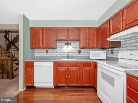 1722 Heather Ln, Frederick, MD 21702 photo 8
