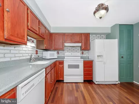 1722 Heather Ln, Frederick, MD 21702 photo 7