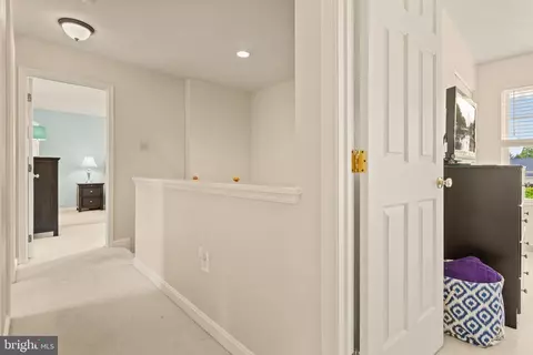 Entry Way - 4903 Caverness Ct, Frederick, MD 21703 photo 6 of 8