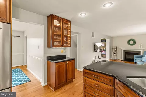 Kitchen - 4903 Caverness Ct, Frederick, MD 21703 photo 8 of 10