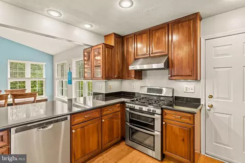 Kitchen - 4903 Caverness Ct, Frederick, MD 21703 photo 6 of 10