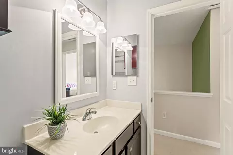 Bath - 4903 Caverness Ct, Frederick, MD 21703 photo 6 of 6