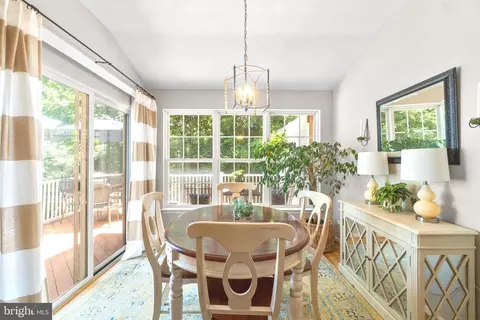 3758 Hope Commons Cir, Frederick, MD 21704 photo 8