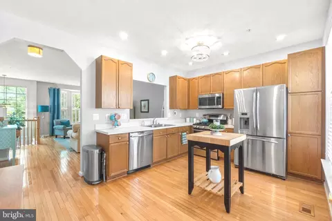 3758 Hope Commons Cir, Frederick, MD 21704 photo 9