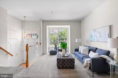 924 Mosby Dr, Frederick, MD 21701
