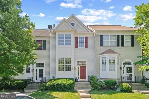 Exterior - 924 Mosby Dr, Frederick, MD 21701 photo 1 of 4