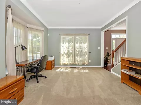 Living - 126 Wheeler Ln, Frederick, MD 21702 photo 1 of 4