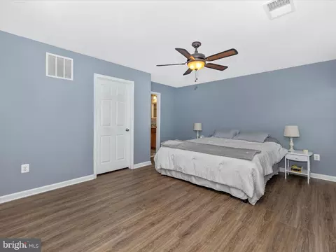 Bedroom - 126 Wheeler Ln, Frederick, MD 21702 photo 2 of 9