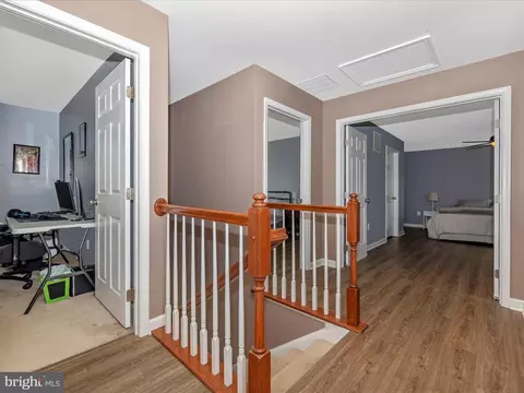 Entry Way - 126 Wheeler Ln, Frederick, MD 21702 photo 5 of 5