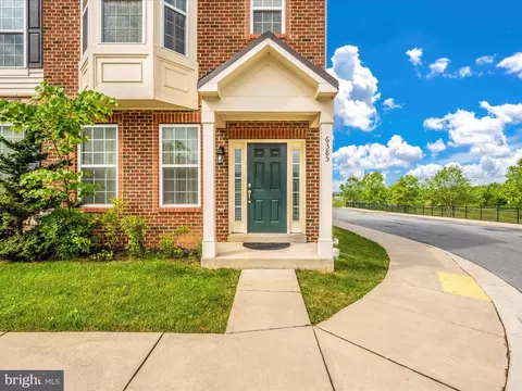 6385 Walcott Ln, Frederick, MD 21703 photo 2