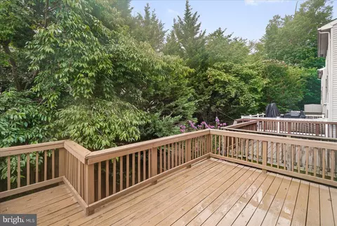 Exterior - 9558 Burgee Ct, Frederick, MD 21704 photo 5 of 39