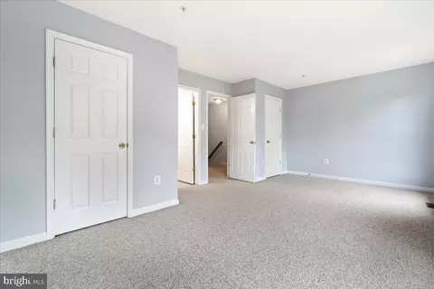 Living - 9558 Burgee Ct, Frederick, MD 21704 photo 5 of 8