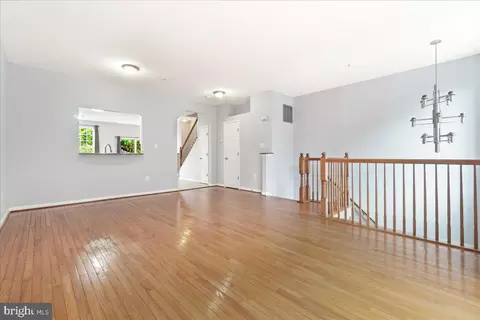 Living - 9558 Burgee Ct, Frederick, MD 21704 photo 3 of 8