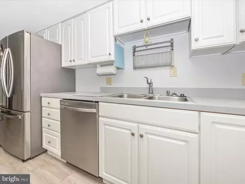 Kitchen - 1403 Pinewood Dr, Frederick, MD 21701 photo 3 of 6