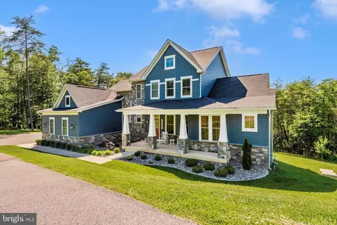 13507 Autumn Crest Dr S, Mount Airy, MD 21771