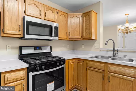 Kitchen - 2124 Bristol Dr #24, Frederick, MD 21702 photo 6 of 6