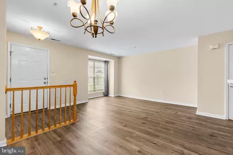 Living - 2124 Bristol Dr #24, Frederick, MD 21702 photo 4 of 4