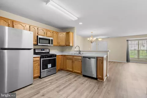 Kitchen - 2124 Bristol Dr #24, Frederick, MD 21702 photo 5 of 6