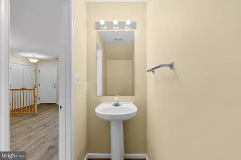 Entry Way - 2124 Bristol Dr #24, Frederick, MD 21702 photo 3 of 3