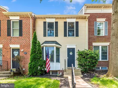 Exterior - 2414 Prentice Ct, Frederick, MD 21702 photo 2 of 10