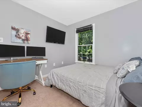 Bedroom - 2414 Prentice Ct, Frederick, MD 21702 photo 6 of 7