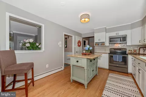 7305 Brookside Dr, Frederick, MD 21702 photo 11