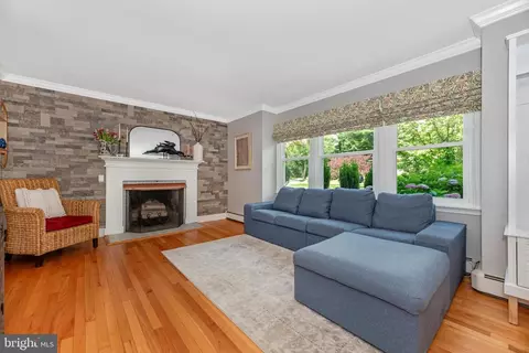 7305 Brookside Dr, Frederick, MD 21702 photo 4