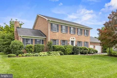 Exterior - 8029 Stone Ridge Dr, Frederick, MD 21702 photo 2 of 6