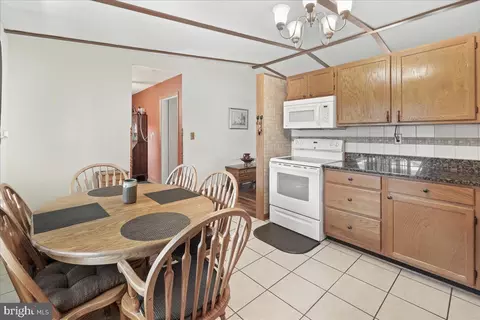 414 White Oak Pl, Frederick, MD 21701 photo 14