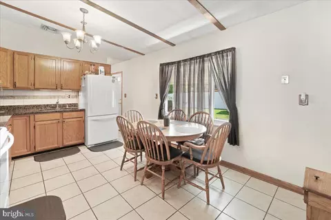 414 White Oak Pl, Frederick, MD 21701 photo 11