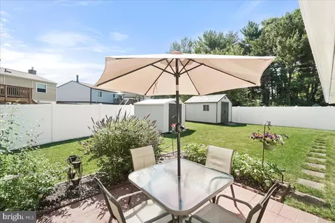 414 White Oak Pl, Frederick, MD 21701 photo 4