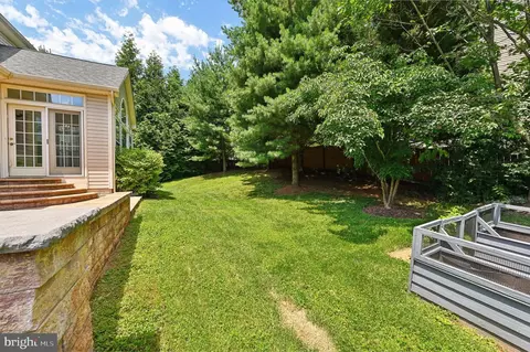 Exterior - 2132 Chestnut Ln, Frederick, MD 21702 photo 5 of 5
