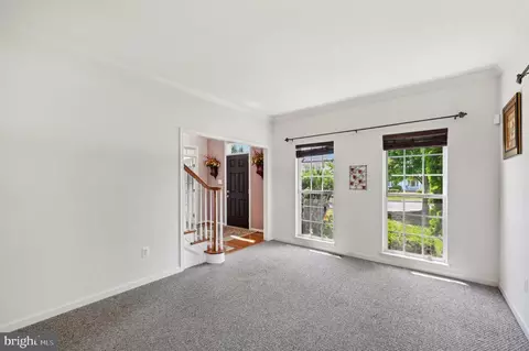 Entry Way - 2132 Chestnut Ln, Frederick, MD 21702 photo 4 of 18