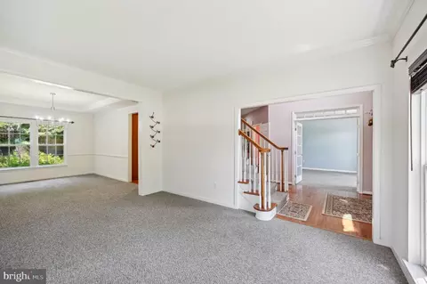 Entry Way - 2132 Chestnut Ln, Frederick, MD 21702 photo 3 of 18