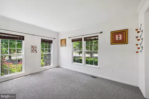 Entry Way - 2132 Chestnut Ln, Frederick, MD 21702 photo 5 of 18