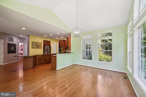 Entry Way - 2132 Chestnut Ln, Frederick, MD 21702 photo 7 of 18