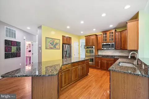 Kitchen - 2132 Chestnut Ln, Frederick, MD 21702 photo 2 of 7