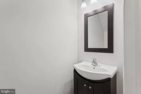 900 Turning Point Ct, Frederick, MD 21701 photo 11