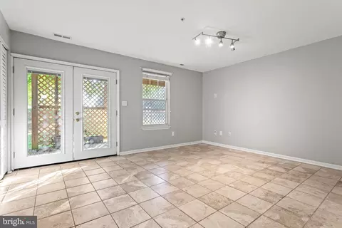 900 Turning Point Ct, Frederick, MD 21701 photo 12