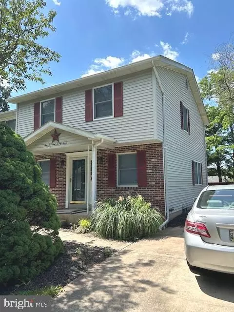 123 W Hammaker St, Thurmont, MD 21788