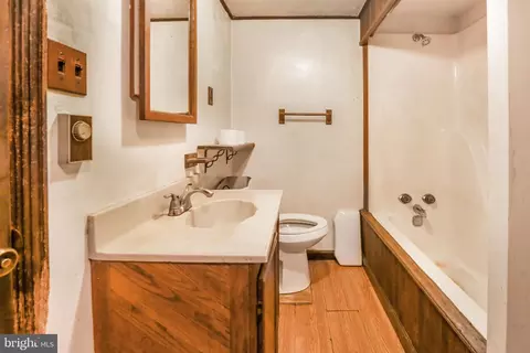 8003 Gambrill Park Rd, Frederick, MD 21702 photo 5