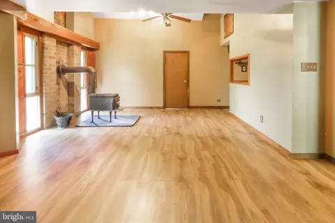 8003 Gambrill Park Rd, Frederick, MD 21702 photo 9