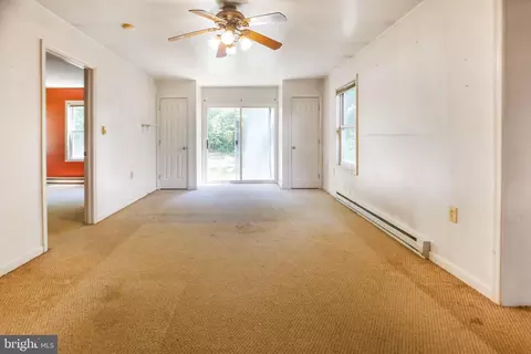 8003 Gambrill Park Rd, Frederick, MD 21702 photo 11