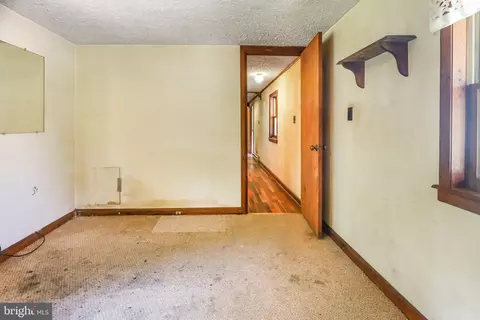8003 Gambrill Park Rd, Frederick, MD 21702 photo 4