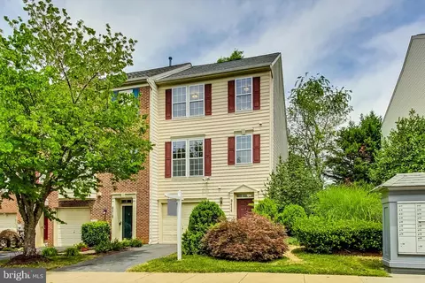 9416 Singleton Pl, Frederick, MD 21704