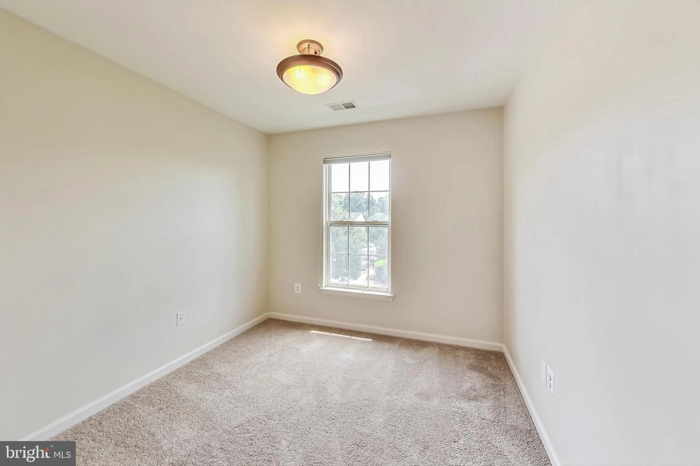 Bedroom - 9416 Singleton Pl, Frederick, MD 21704 photo 4 of 6
