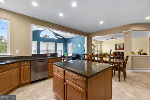 2136 Infantry Dr, Frederick, MD 21702 photo 7